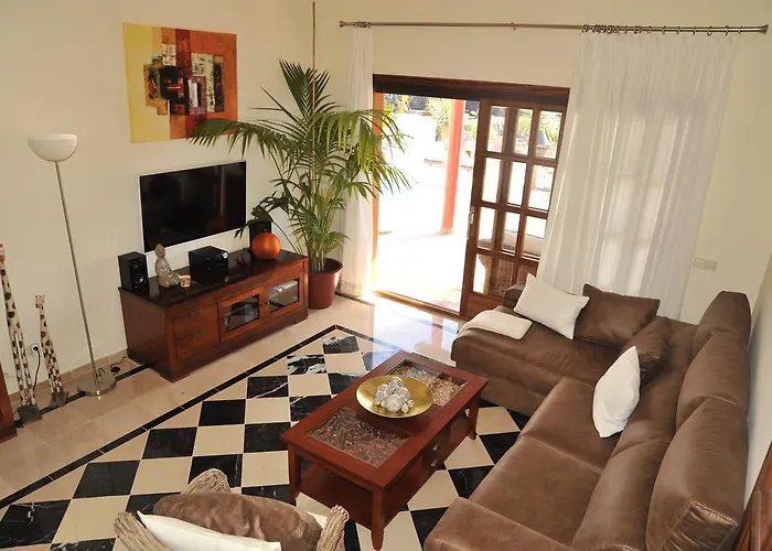 Calero Semesterbostad